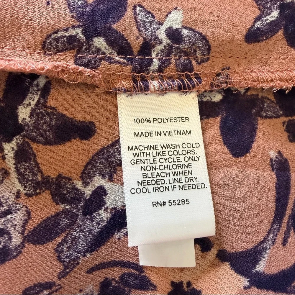 Express Floral Button-Down Bundle Shirt in Navy and Dusty Rose Work Office Chic - Picture 7 of 15